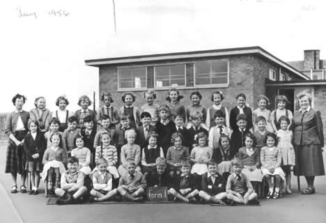 Gorse farm School 1956 - John Prothero Active Image